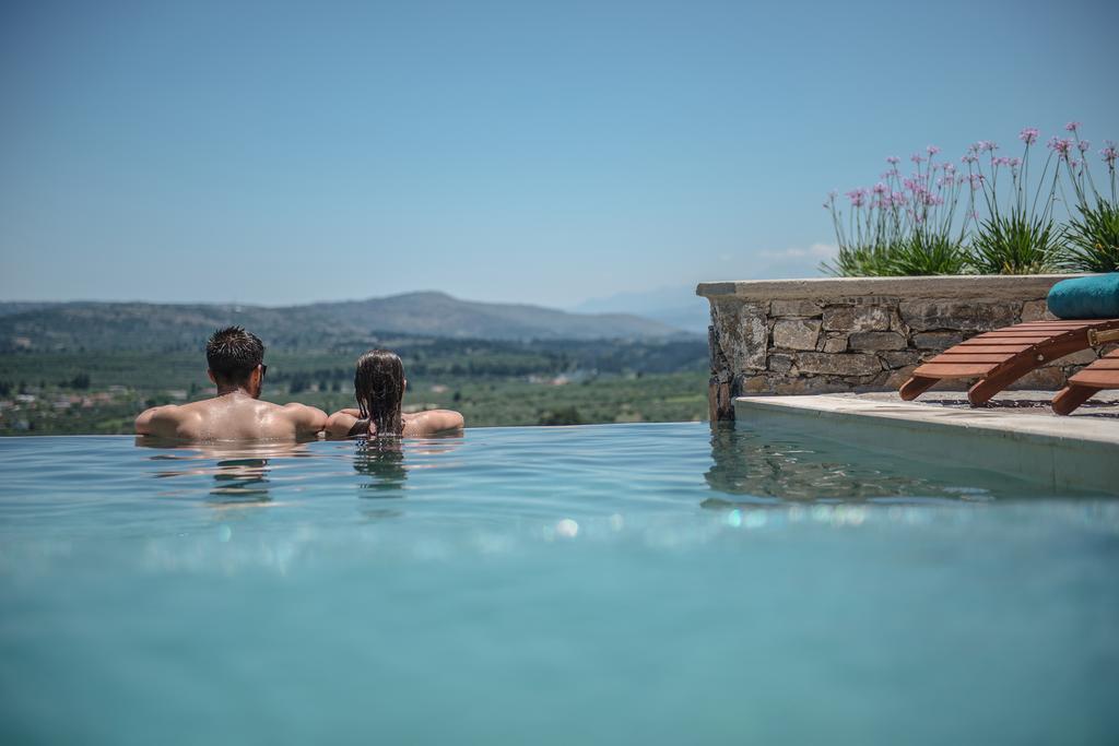 Listen To Nature In A Renovated Traditional Hilltop Villa Liodosifis With Heated Pool Paidhokhorion Oda fotoğraf